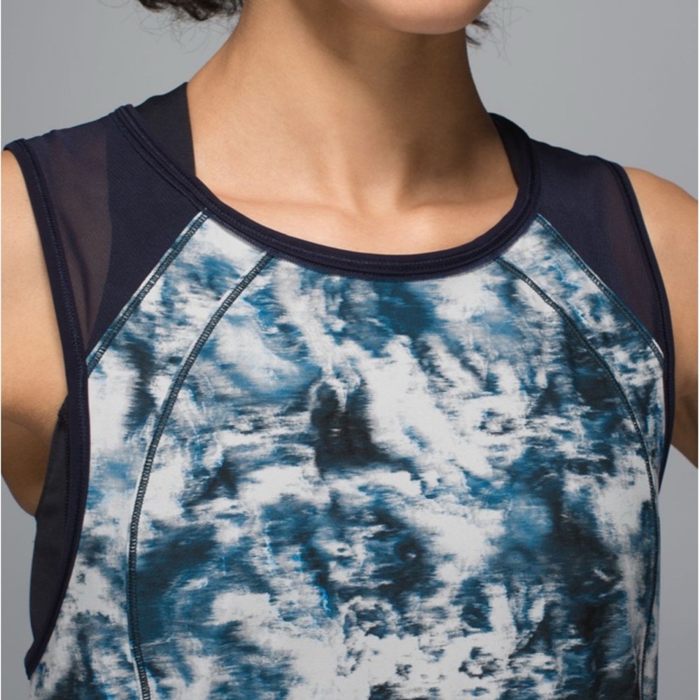 Lululemon Sculpt Tank Sea Side Silver Fox Alberta Lake / Naval Blue 6 - Picture 5 of 9